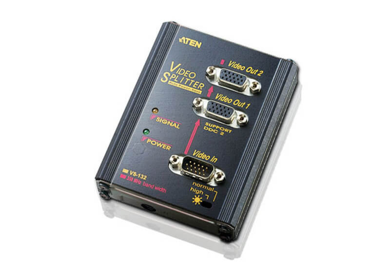 צלחת קיר מפצל VGA דו-יציאות תומך ברוחב פס של עד 350MHz מספק עד 8 אותות וידאו ATEN VS132