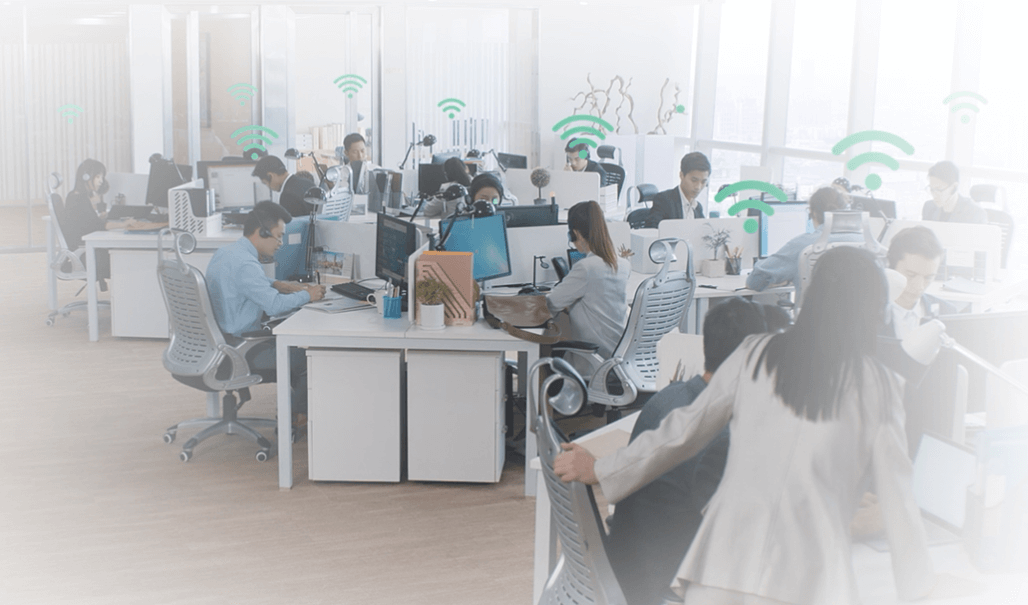 תחנת עבודה IP מקצועית מסוג DECT כולל אוזניה ודיבורית באיכות HD בצבע שחור Yealink WH63 (1)