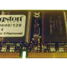 זיכרון כולל 128MB PC133 133MHz non-ECC Unbuffered CL3 בצבע ירוק HyperX KTC-N600128