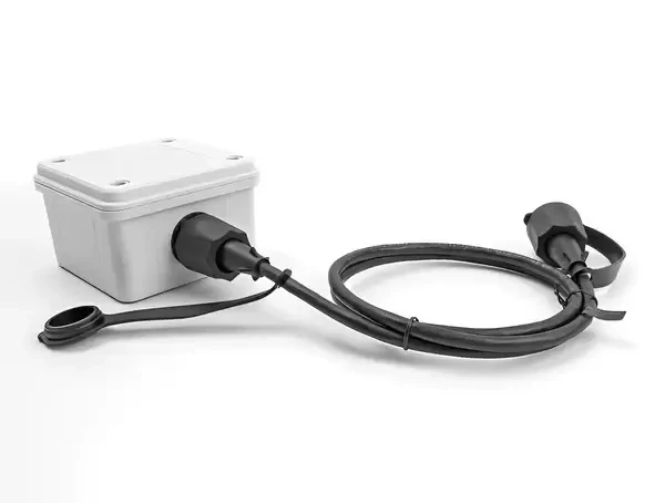 כבל רשת מסוכך RJ45 Cat.6 להתקנה בקדח עגול עם מכסה אטום נגד מים IP68 ז/ז DELOCK | 80168