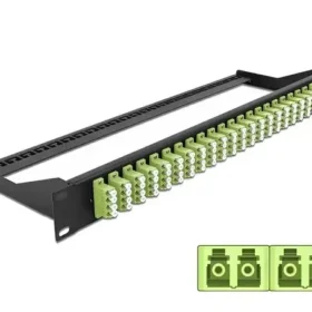 פאץ' פאנל אופטי ''19 לארון תקשורת עם 24 שקעים LC Quad OM5 להרכבה DELOCK | 43404
