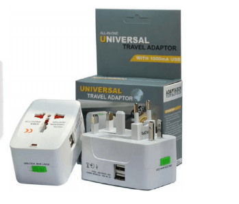 מתאם חשמל אוניברסלי לנסיעות כולל USB בצבע לבן Universal Travel Adaptor | UNIADTUSB