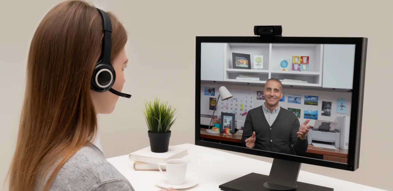 אוזניות מקצועיות כולל מיקרופון חיבור USB-C/USB אלחוטי כולל כבל באורך 1 מטר Logitech | Zone 750