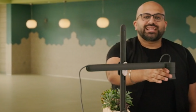 מצלמת רשת גמישה ומקצועית 4K Ultra HD חיבור USB-C חוטי כולל כבל באורך 91.5 ס"מ Logitech | Logitech Reach