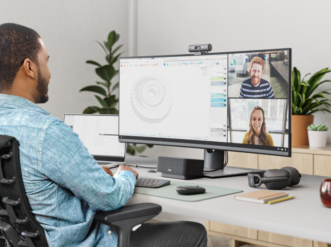 מצלמת רשת מקצועית 4K Ultra HD חיבור USB-C חוטי כולל כבל באורך 1.5 מטר Logitech | Brio 500