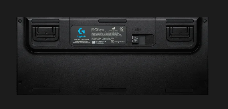 מקלדת גיימינג מקצועית חיבור USB אלחוטי כולל כבל באורך 1.8 מטר Logitech | G915 TKL