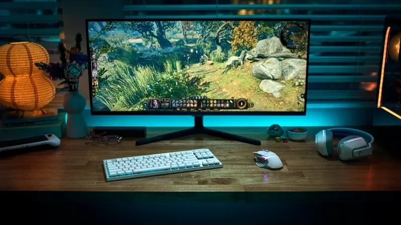 מקלדת גיימינג מקצועית חיבור USB חוטי Logitech | G515 TKL