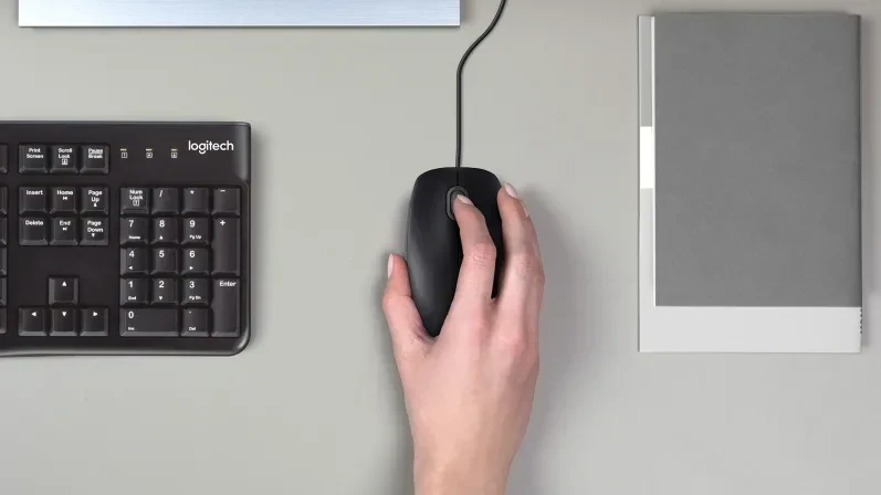 קיט מקלדת + עכבר הכולל 3 לחצנים חיבור USB אלחוטי טווח 10 מטר Logitech | MK200 Media Corded Keyboard and Mouse Combo