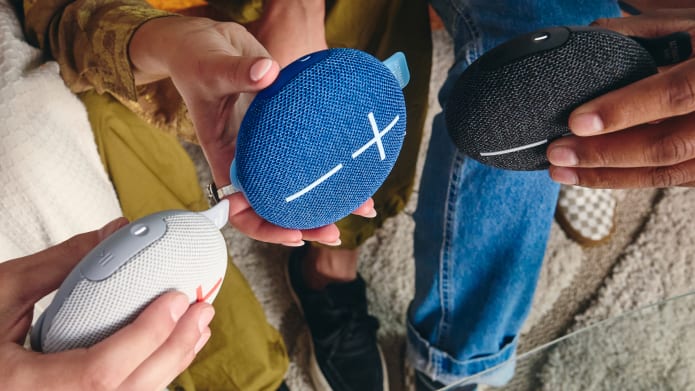 רמקול נייד עם חיבור בלוטוס עם טווח כ-40 מטר Logitech | MINIROLL