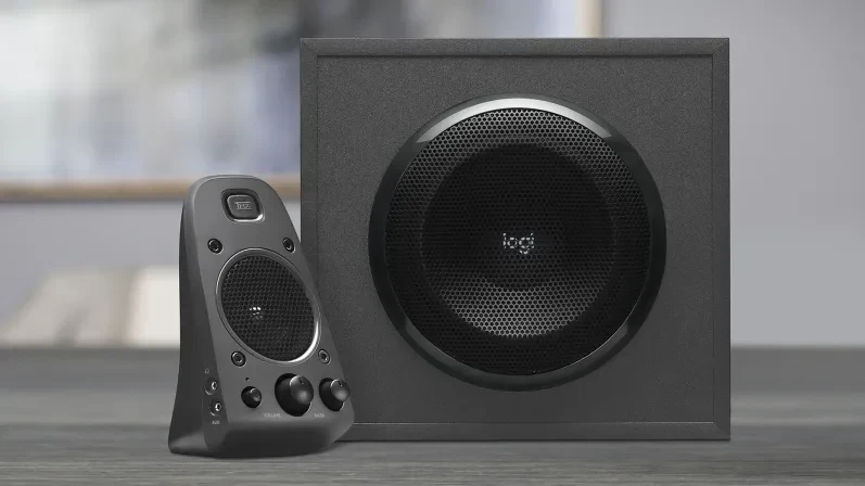 רמקולים למחשב עם חיבור AUX אורך הכבל כ- 120 ס"מ Logitech | Z625 Speaker System with Subwoofer and Optical Input