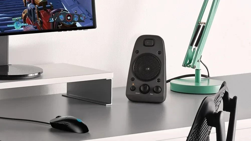 רמקולים למחשב עם חיבור AUX אורך הכבל כ- 120 ס"מ Logitech | Z625 Speaker System with Subwoofer and Optical Input