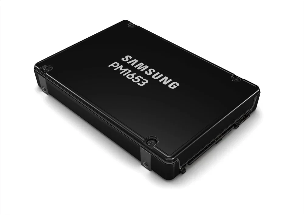 זיכרון SSD פנימי PM1653 15.36TB 2.5" SSD SAS 24G Read Intensive DWPD 1 בצבע שחור Samsung | MZILG15THBLA-00A07