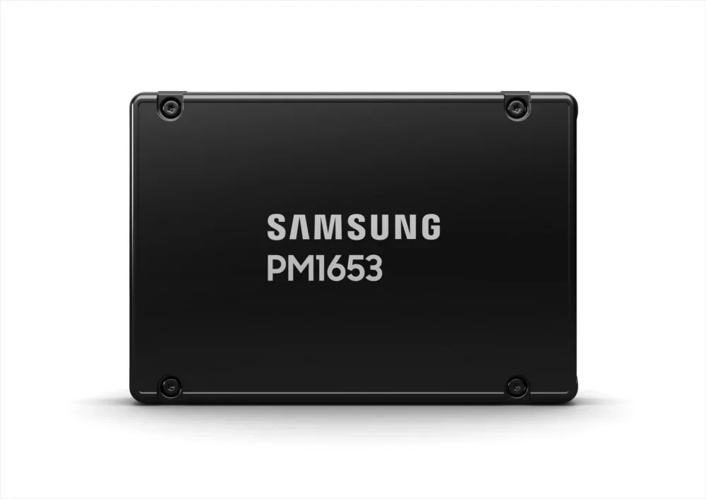 זיכרון SSD פנימי PM1653 960GB 2.5" SSD SAS 24G Read Intensive DWPD 1 בצבע שחור Samsung | MZILG960HCHQ-00A07