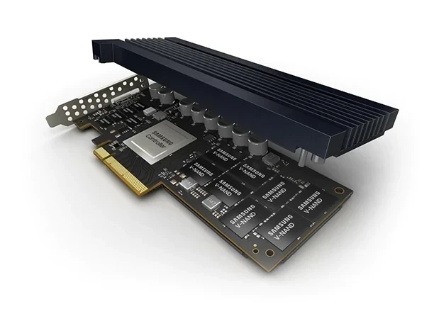 זיכרון SSD פנימי PM1735 1.600GB HHHL SSD PCIe 4.0 x8 DWPD 3 בצבע שחור Samsung | MZPLJ1T6HBJR-00007