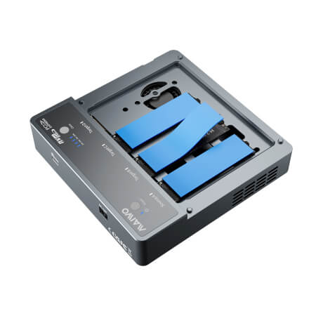 4 Bay M.2 NVMe SSD Enclosure – תמונה 2