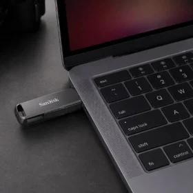 כונן SanDisk Extreme PRO Dual Drive בנפח 256GB עם USB-C ו-USB-A